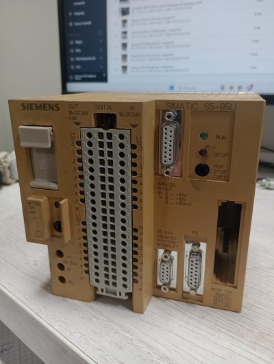 Siemens 6ES5 095-8MA03 - PLC module