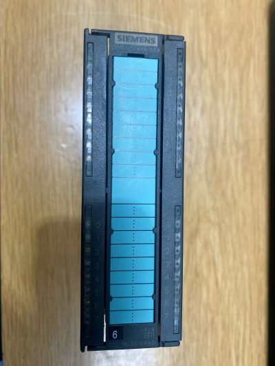 Siemens 6ES7 322-1BL00-0AA0 - Digital output module
