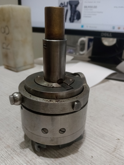Wagner threading head