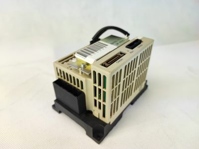 Yasakawa SRDA-SDA71A01A-E - Servo drive
