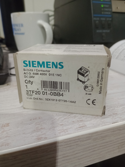 Siemens 3TF20 01-0BB4 - contactor