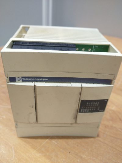 TWDLCAA10DRF - Twido PLC logic module