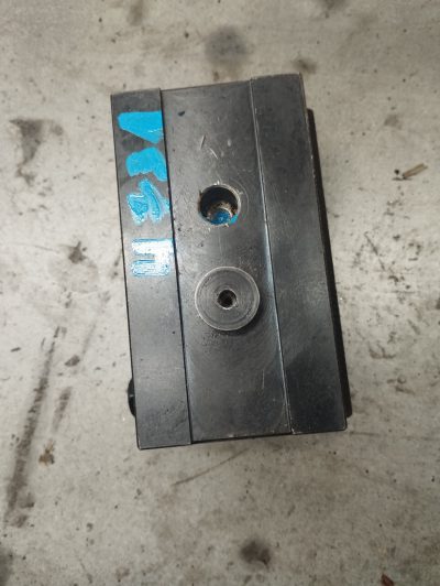 Tool holder for a knife
