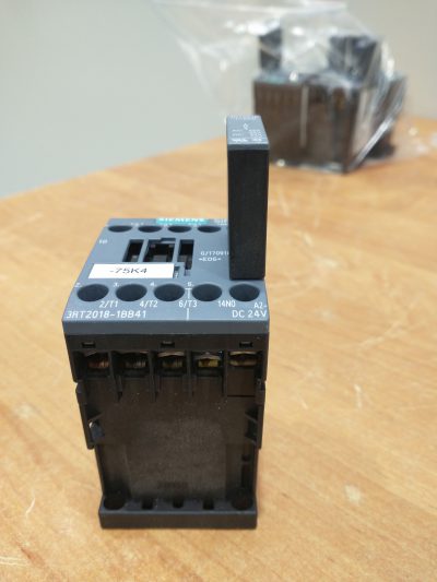 Siemens 3RT2018-1BB41 - Contactor