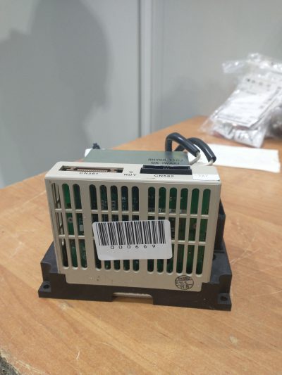 Yasakawa SRDA-SDA71A01A-E - Servo drive