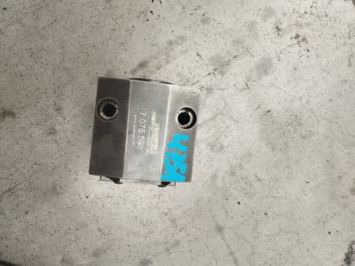 Angled tool holder