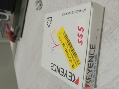 Keyence FS-V31CP - fiber optic amplifier