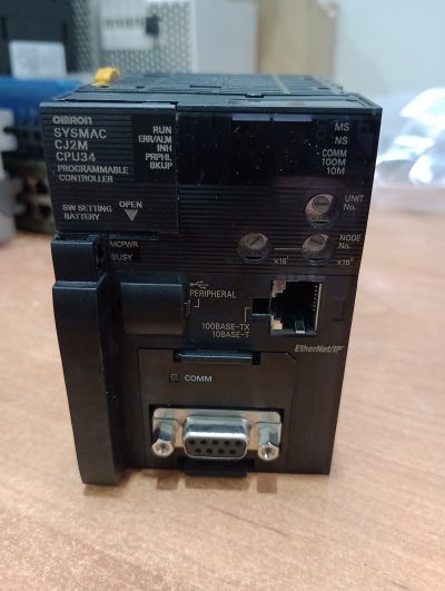 Omron CJ2M-CPU34 - CPU