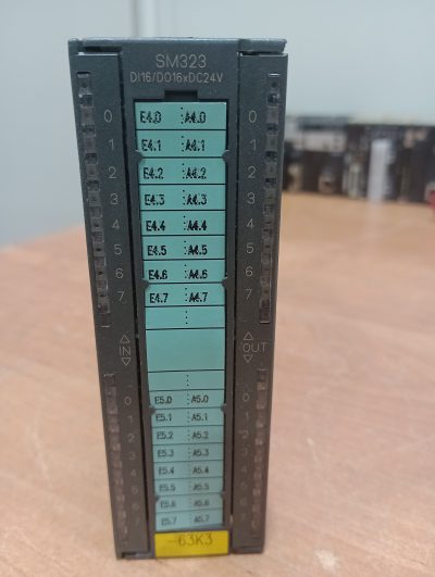 Siemens 6ES7 323-1BL00-0AA0 - Digital output module