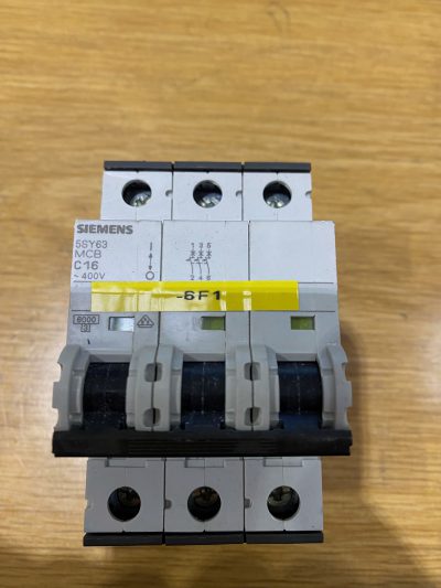 Siemens 5SY63 MCB C16 - Circuit breaker