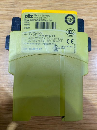 Pilz PNOZ X2.8P 24VACDC 3N/O 1N/C - Safety relay