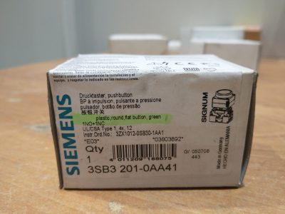 Siemens 3SB3 201-0AA41 - Green button