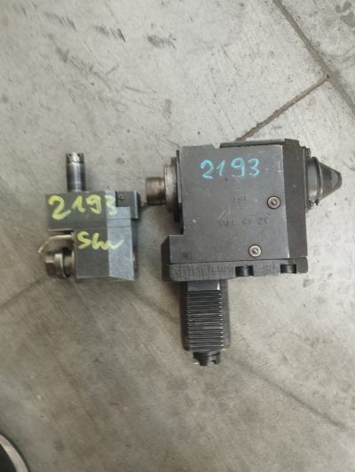 Tool holder with drive
