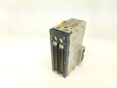 Omron CJ1W-NC413 - PLC module